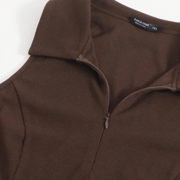 Sold - Picture 3 of 5